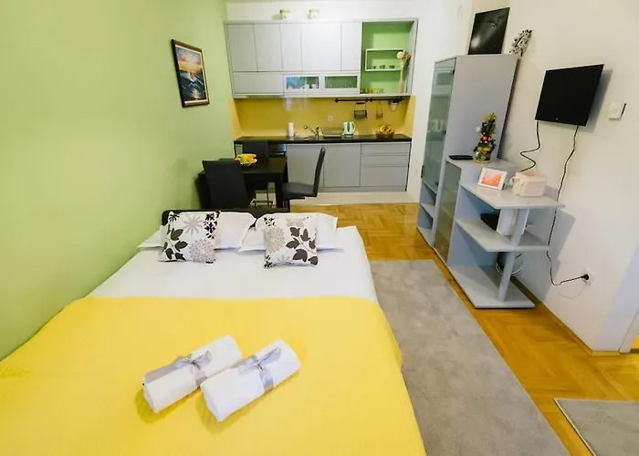Charming And Cozy Studio Near City Center